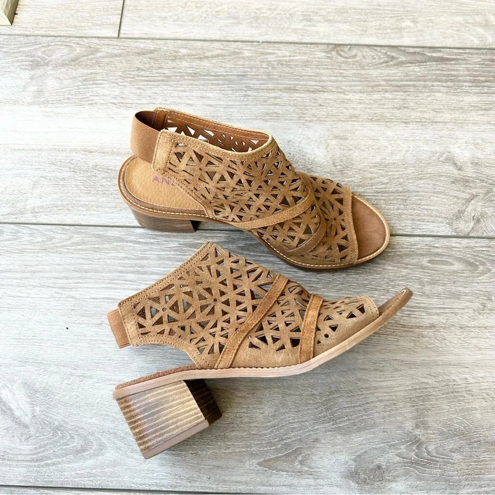 ANDRE CARIOCA CAMEL LASER CUTOUT BOOTIE SANDAL